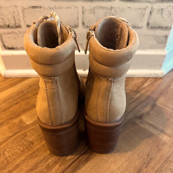 Jennifer Lopez Georga Ankle Boots - Picture 4 of 7